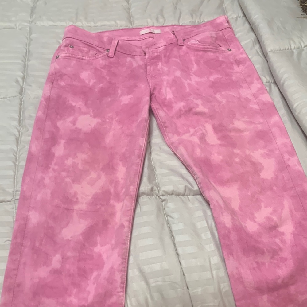 Fabulous tie dye jeans for summer